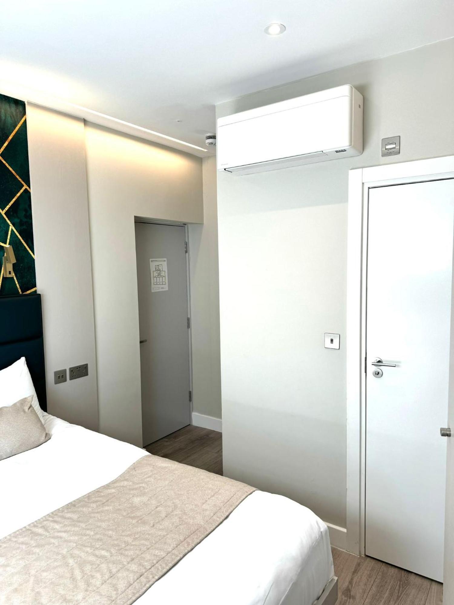 Nox Richmond Aparthotel Richmond  Buitenkant foto